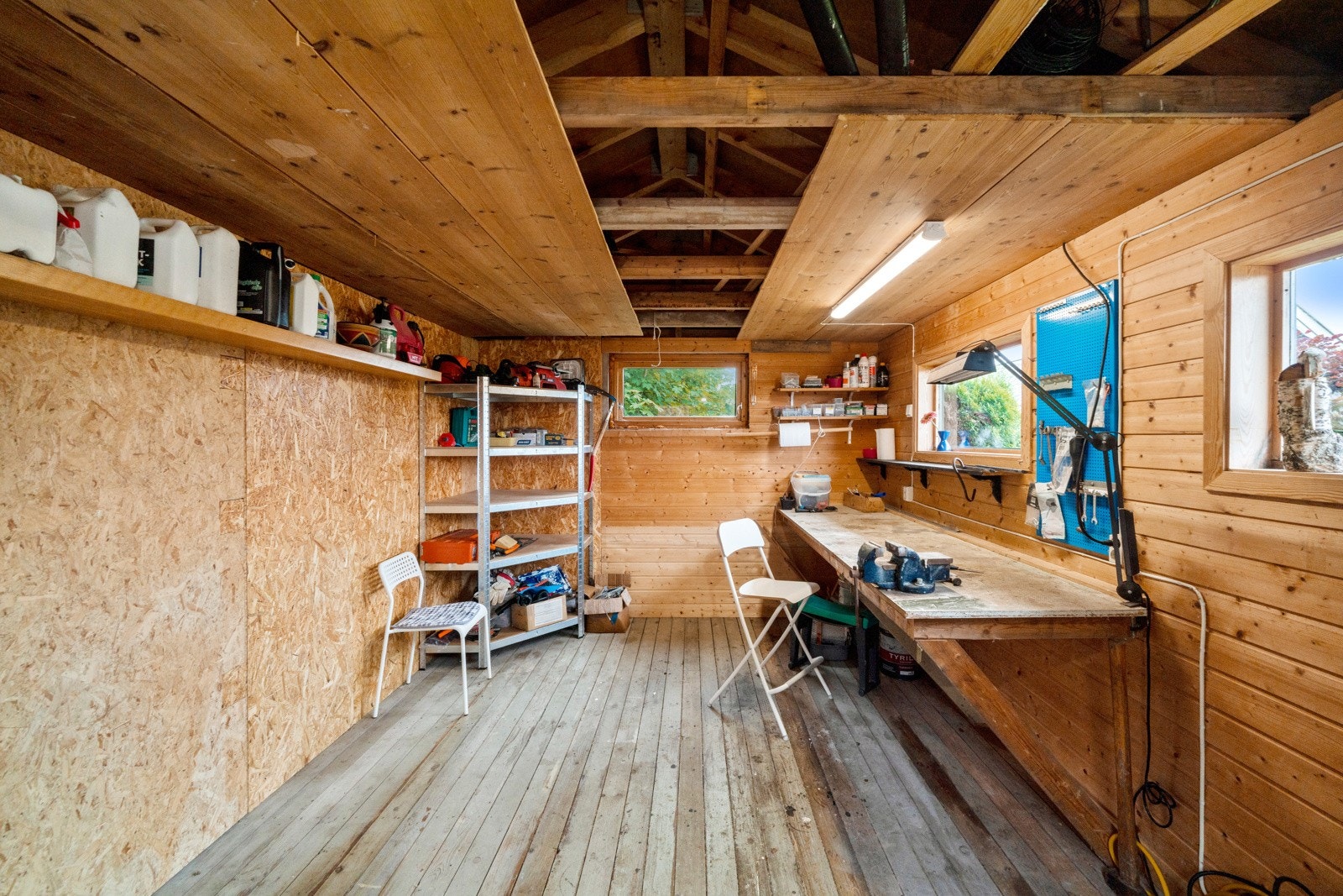 Perfekt til å stue bort div. utstyrt og/eller hagemøblement Galleribilde