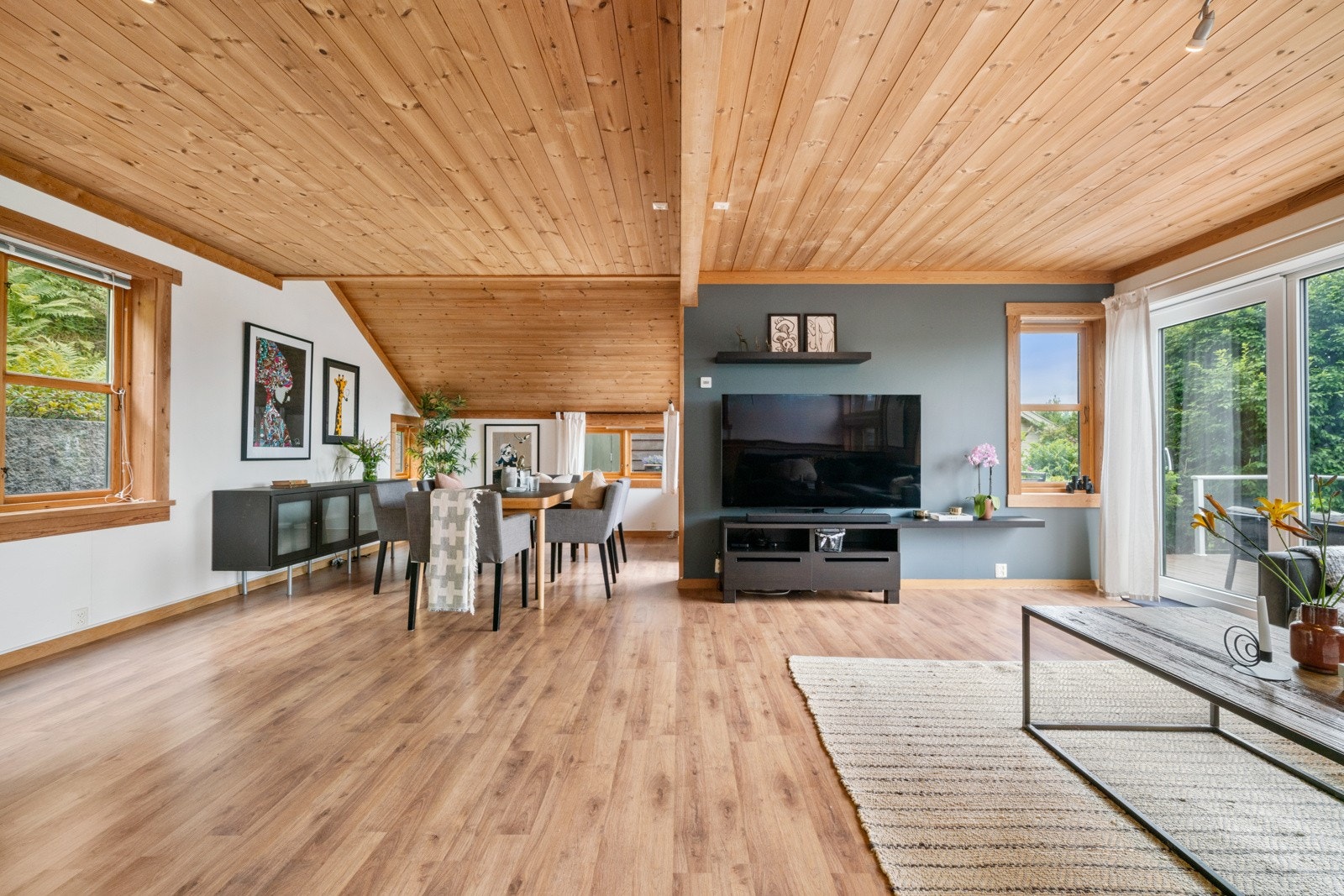 Eiendommen er tilknyttet fiberbredbånd levert av Telenor Galleribilde