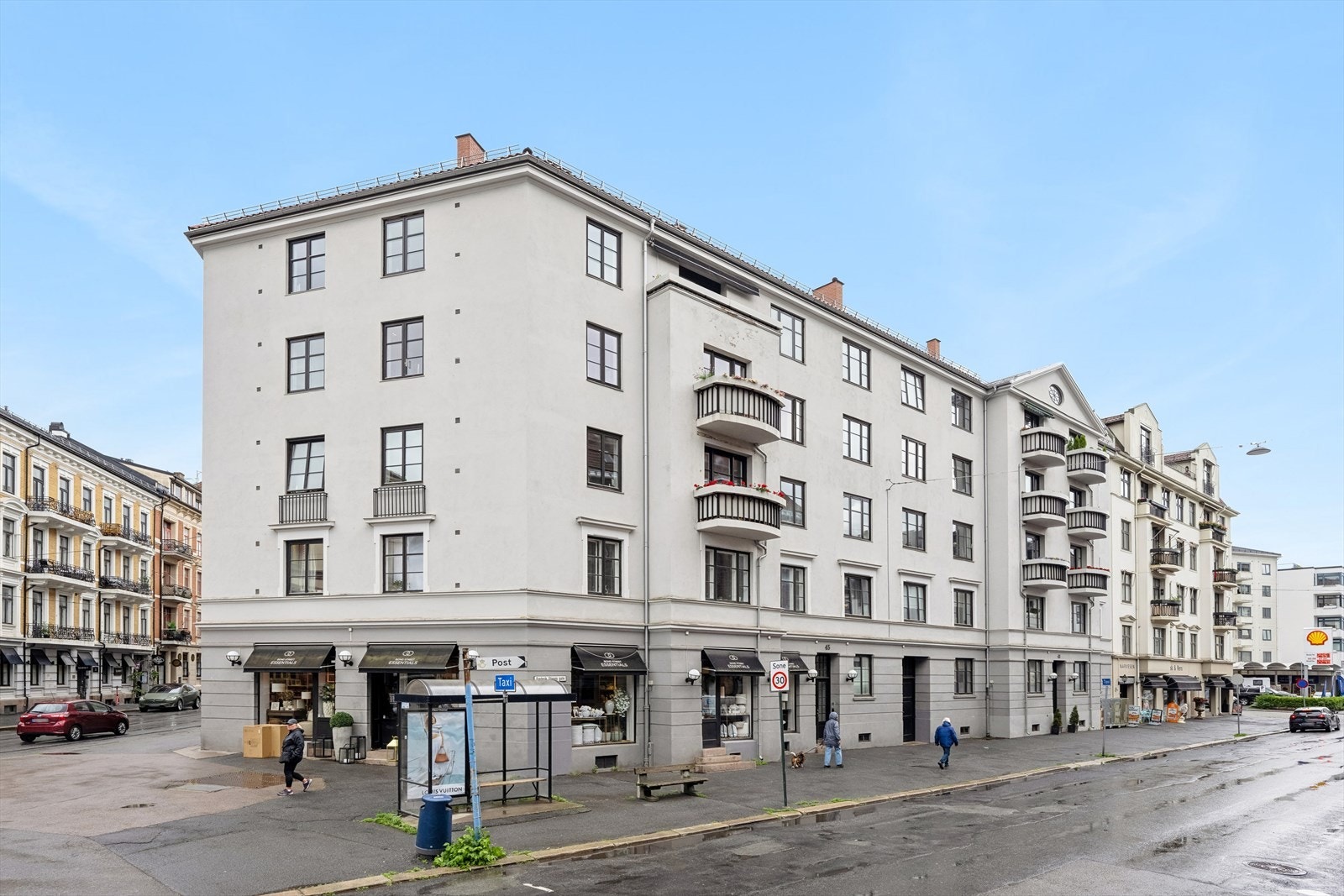 Leiligheten ligger i 4.etg. og vender hovedsaklig mot Frederik Stangs gate Galleribilde