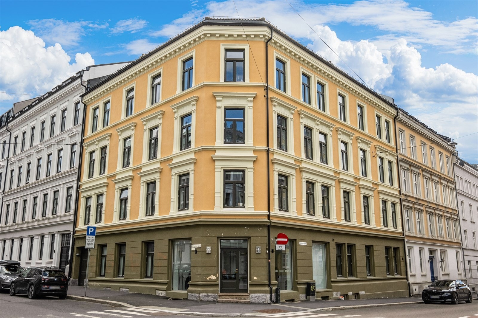 Borettslaget består av 21 boligenheter samt 1 næringsenhet. Galleribilde