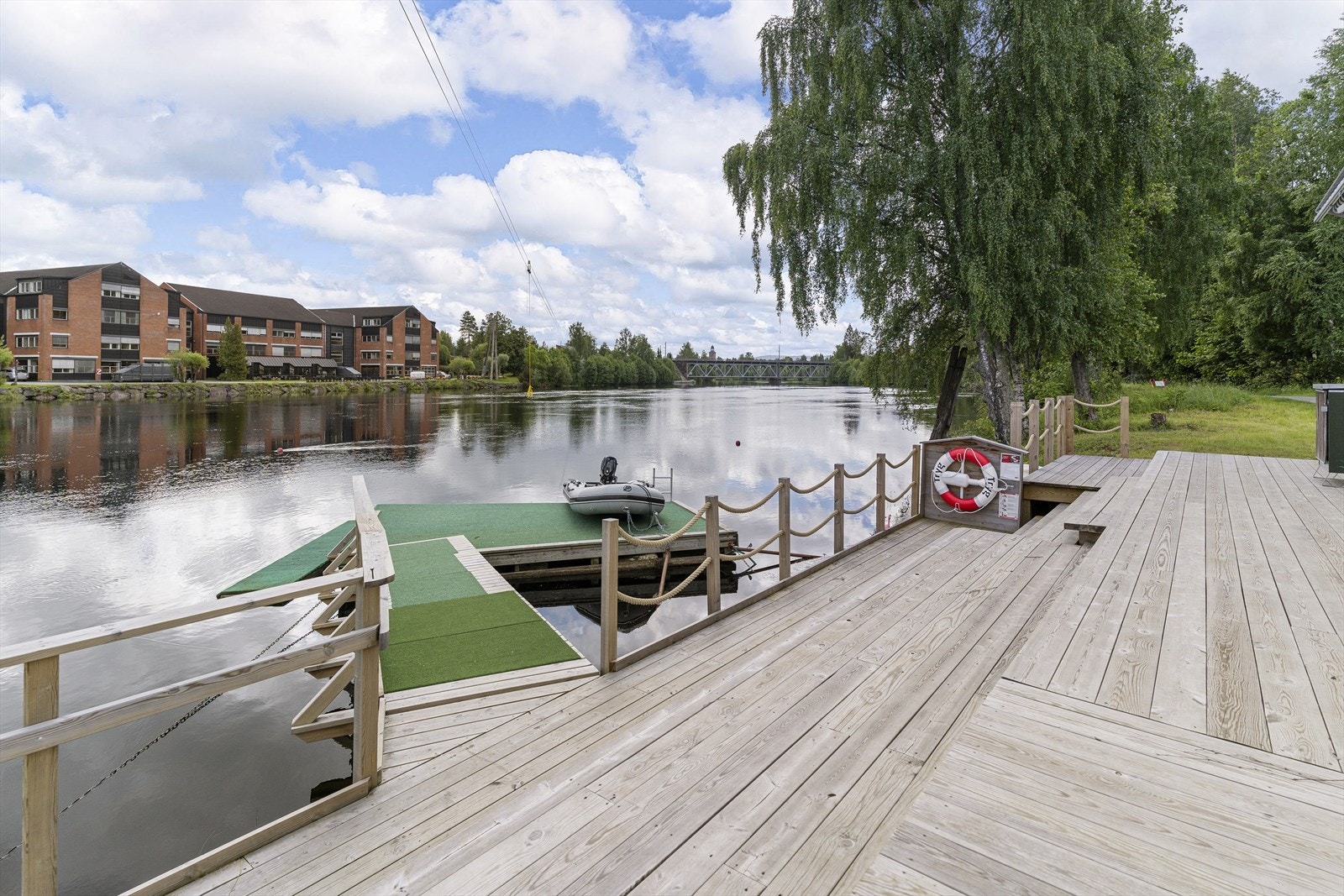 Wakeboard bane i nærområde. Galleribilde