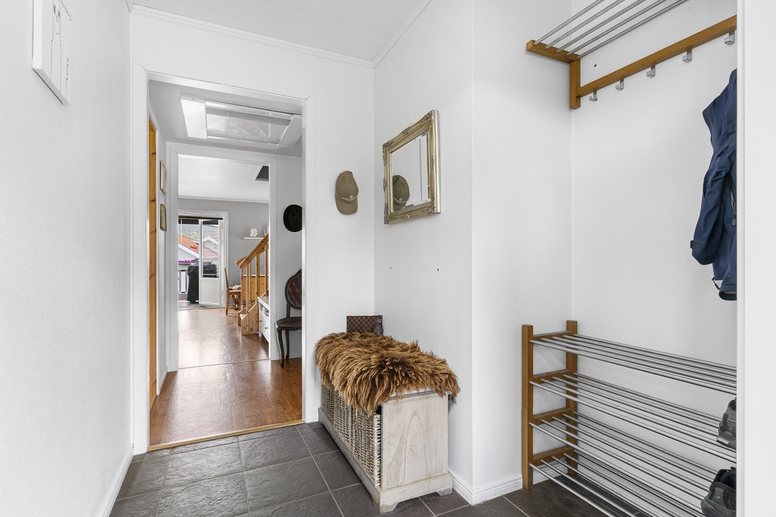 Leiligheten er gjennomgående. Galleribilde