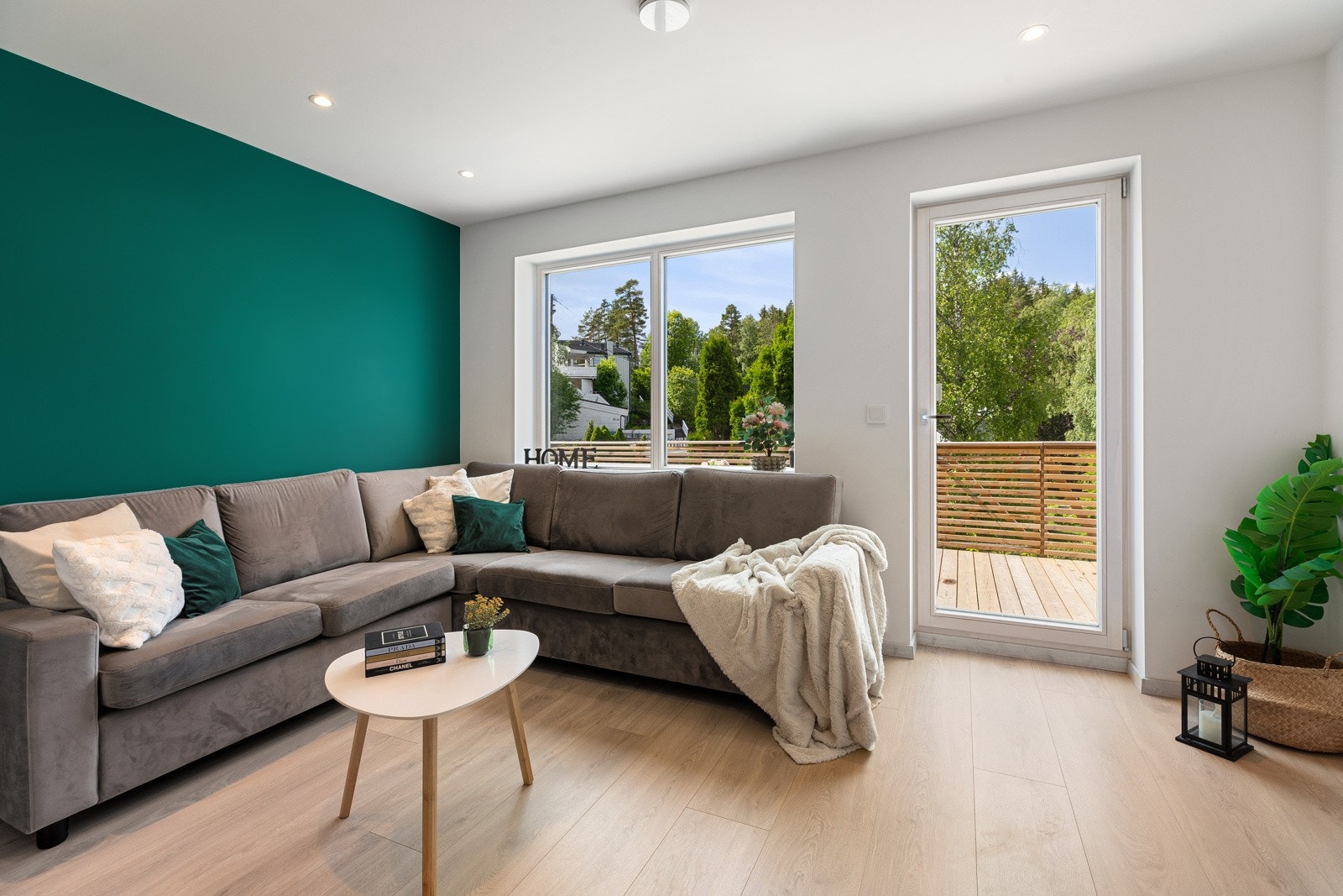 Stuen ligger i boligens underetasje. Galleribilde