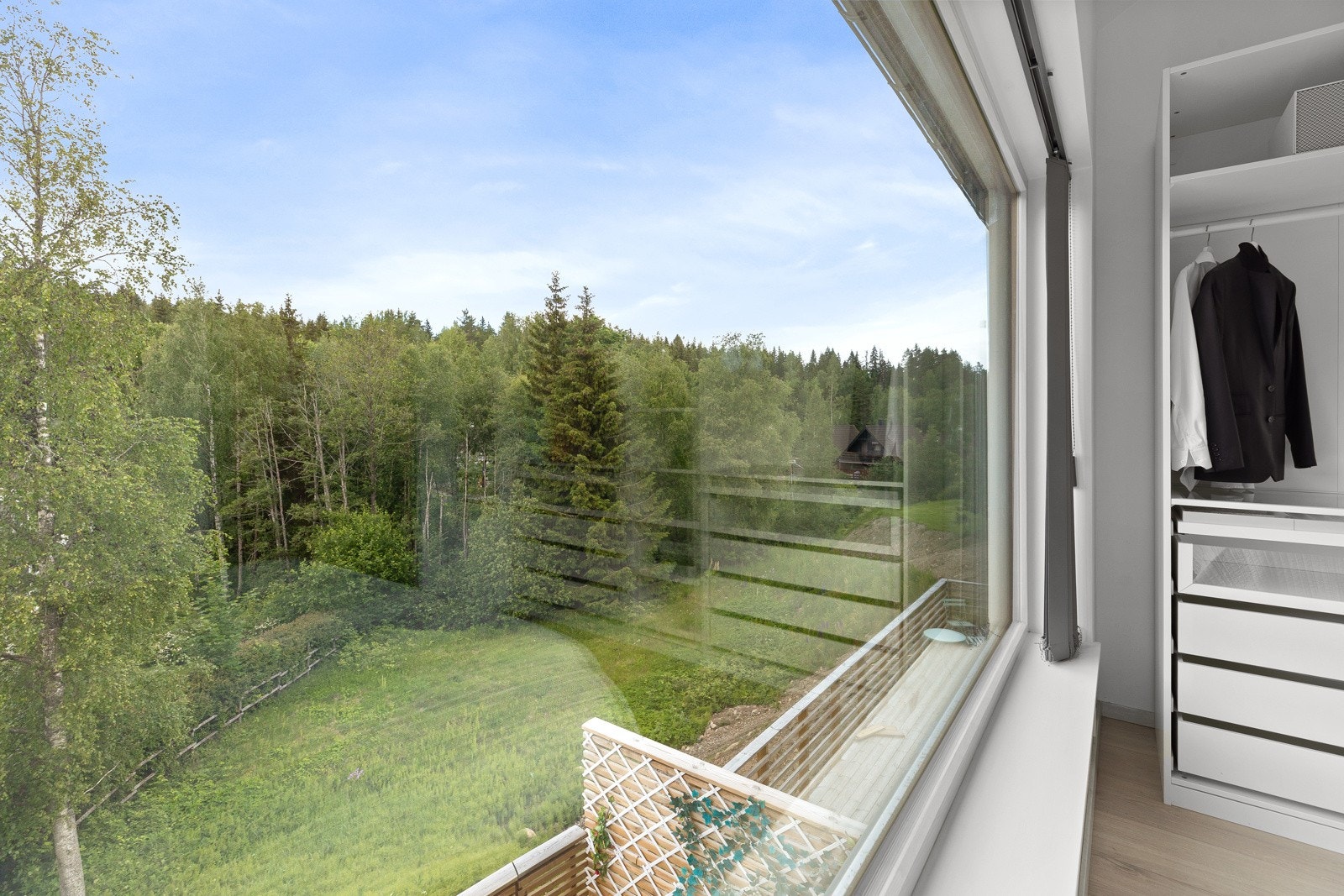 Utsyn fra soverom. Galleribilde