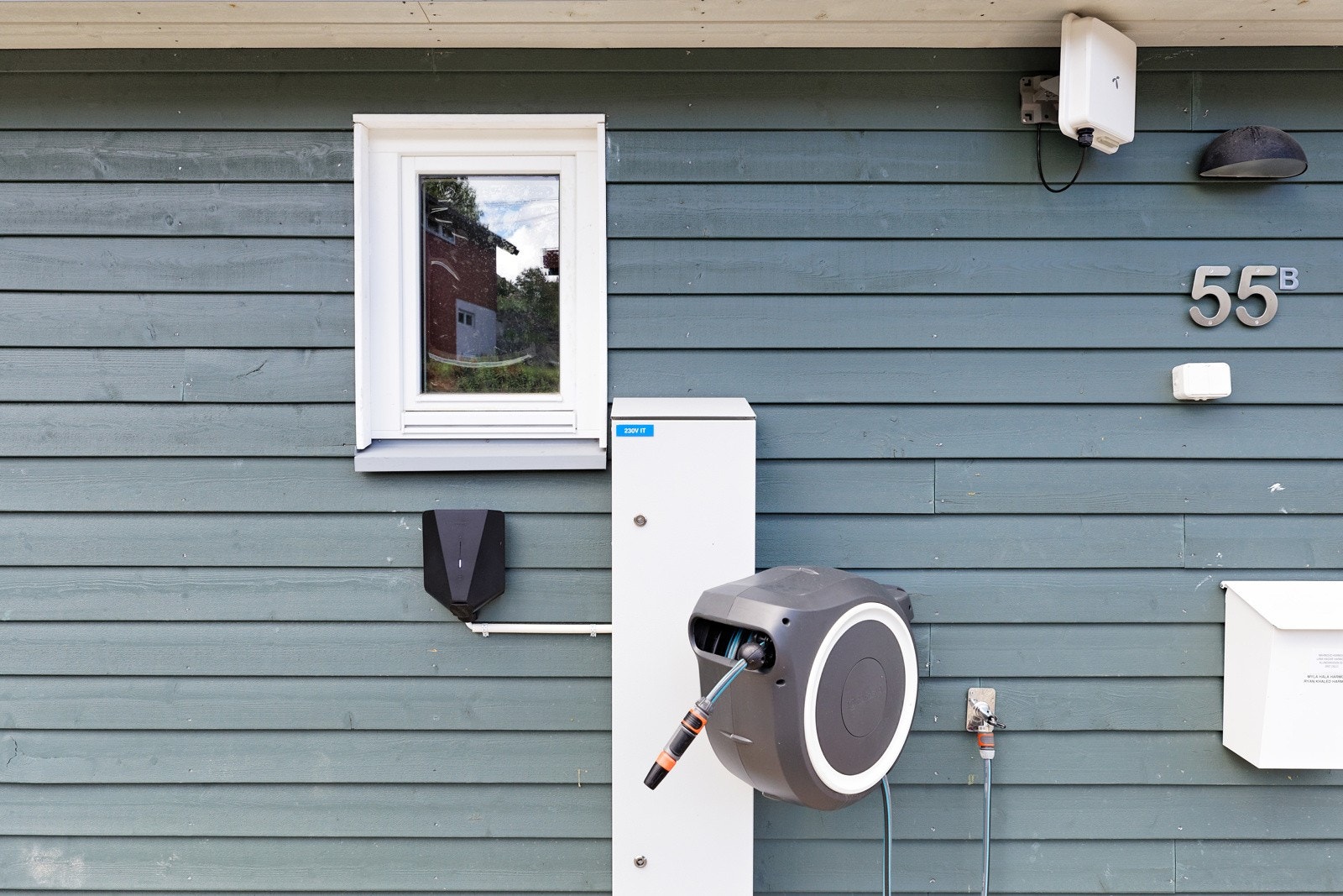 El-bil lader er installert. Galleribilde