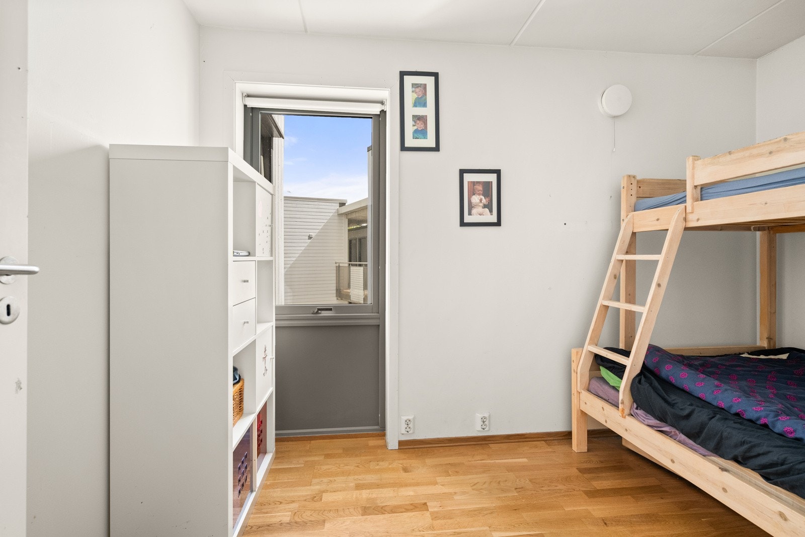 Soverom 2 passer ypperlig som gjesterom, barnerom eller kontor. Galleribilde