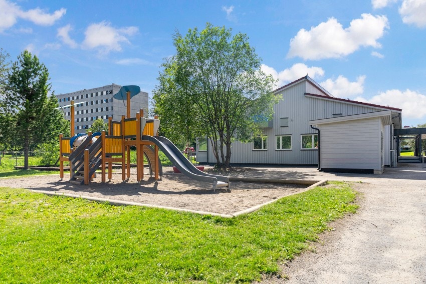 Det er også 3 nærliggende barnehager - alle innen kort avstand! Galleribilde