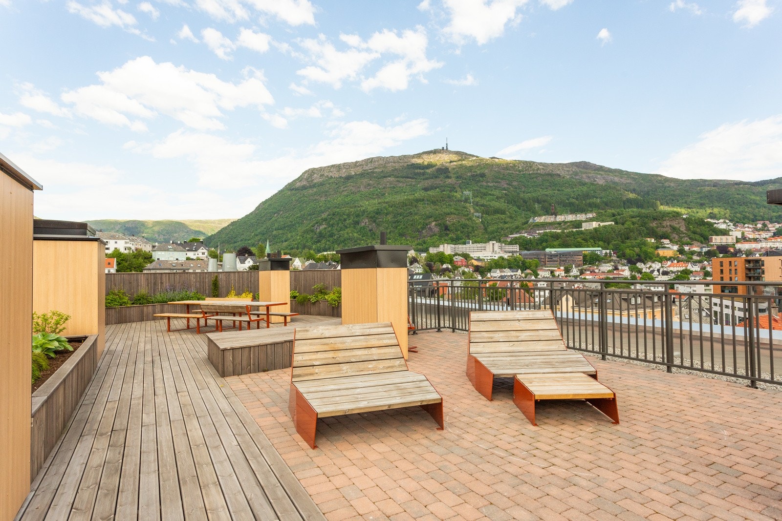 Det er takterrasser i nr. 9 og 11. Galleribilde