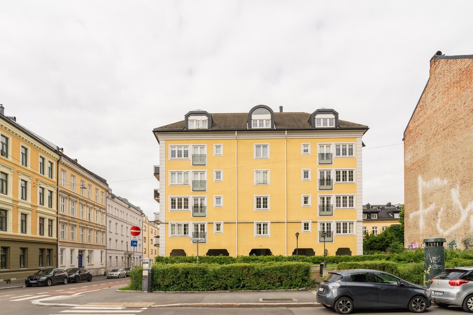 Svært attraktiv og sentral beliggenhet på Majorstuen. Beliggenheten anses som det ypperste med gangavstand til det meste av hva hovedstaden har å tilby. Galleribilde