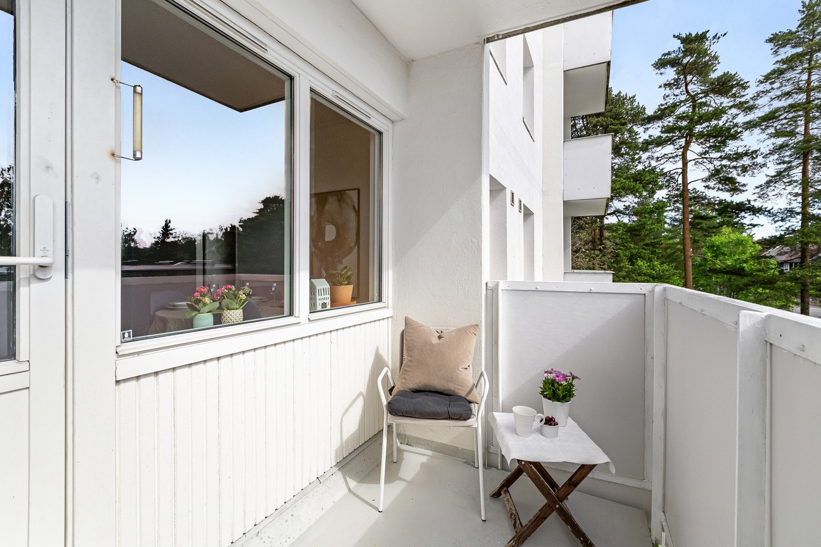 Østvendt balkong på ca. 3,6 kvm. Galleribilde