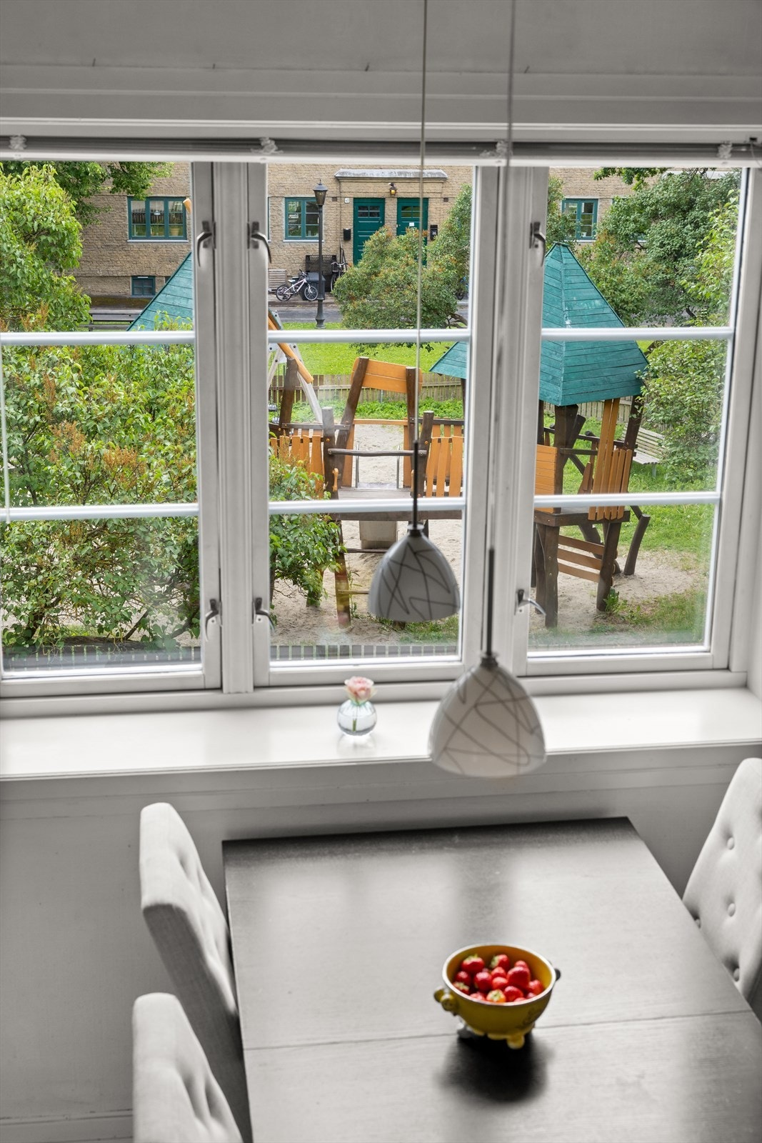 Her kan dagens måltider nytes med hyggelig utsyn! Galleribilde