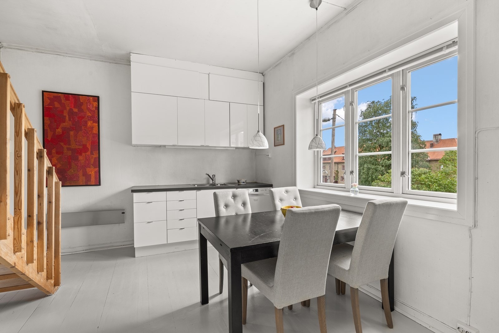 Med store og dype vinduet får dere rikelig med lysinnslipp. Galleribilde