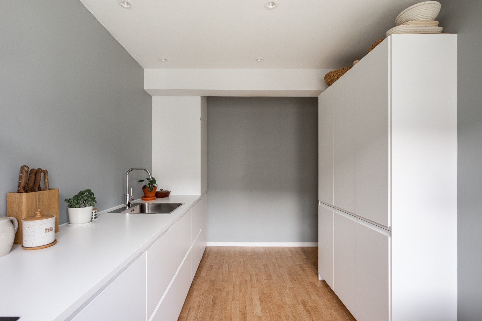 På kjøkkenet er samtlige hvitevarer integrert og medfølger salget. Galleribilde