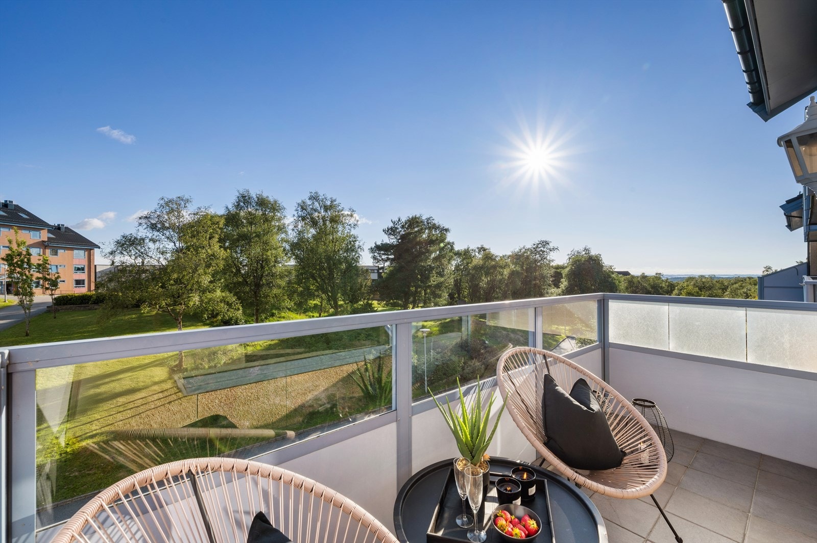 - Nordvik Bolig v/Erlend Stokmo har gleden av å presentere Olsvikåsen 11 - en flott leilighet med herlig balkong! - Galleribilde