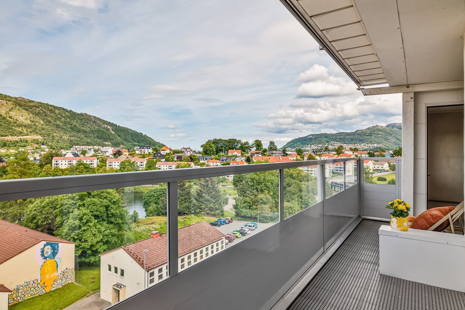 Heldigvis er det ingenting å utsette på vakre utsikten og den utrolig praktiske beliggenheten! Galleribilde