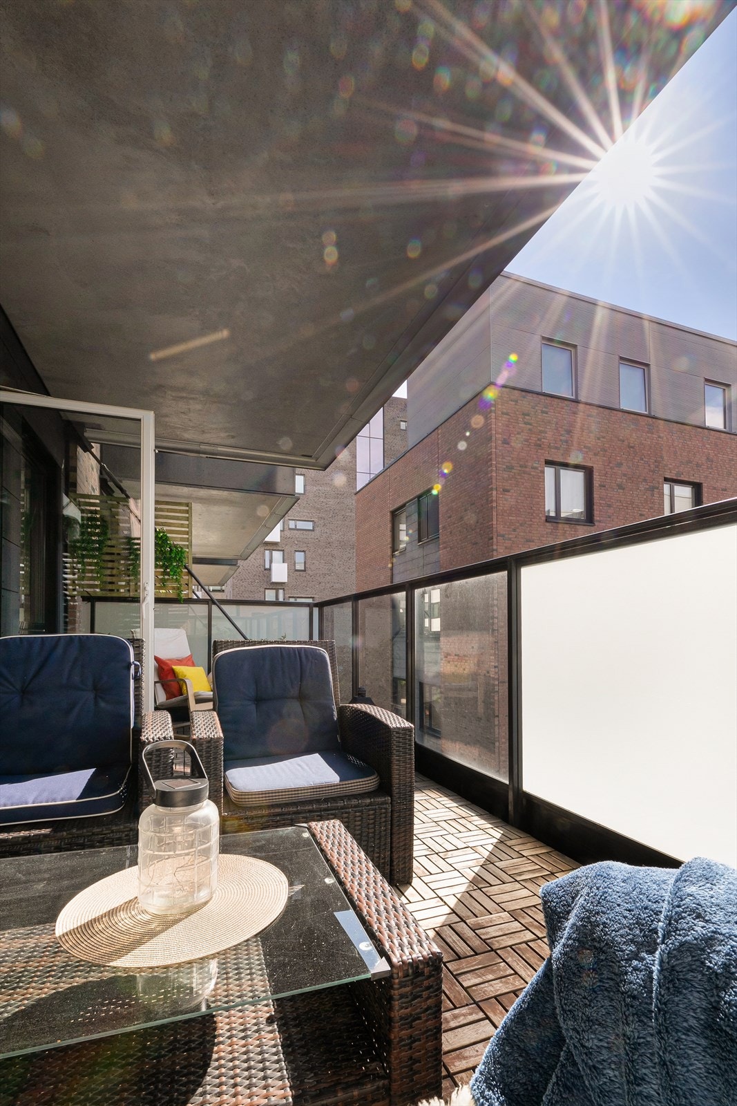 Med herlig formiddag- og ettermiddagssol kan varme dager nytes her ute! Galleribilde