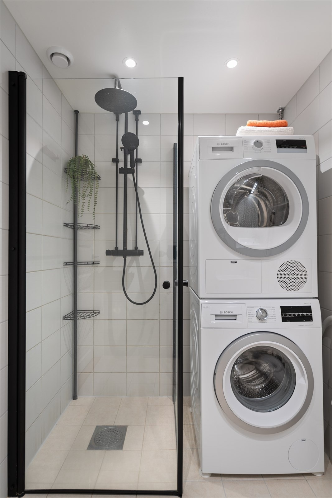 Flislagt gulv med gulvvarme (elektrisk). Galleribilde