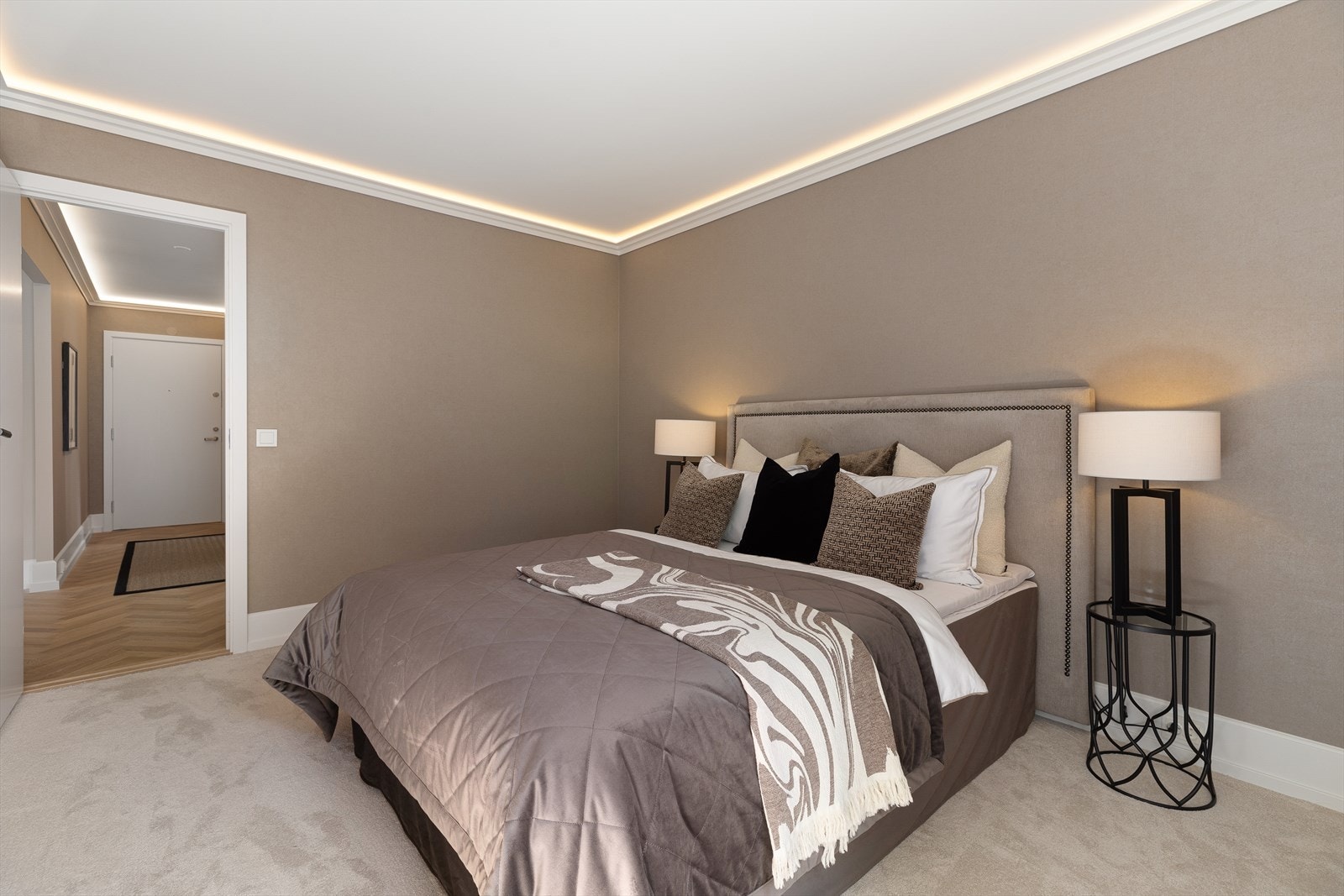 Vegg til vegg gulvteppe, Bliss lys beige Galleribilde