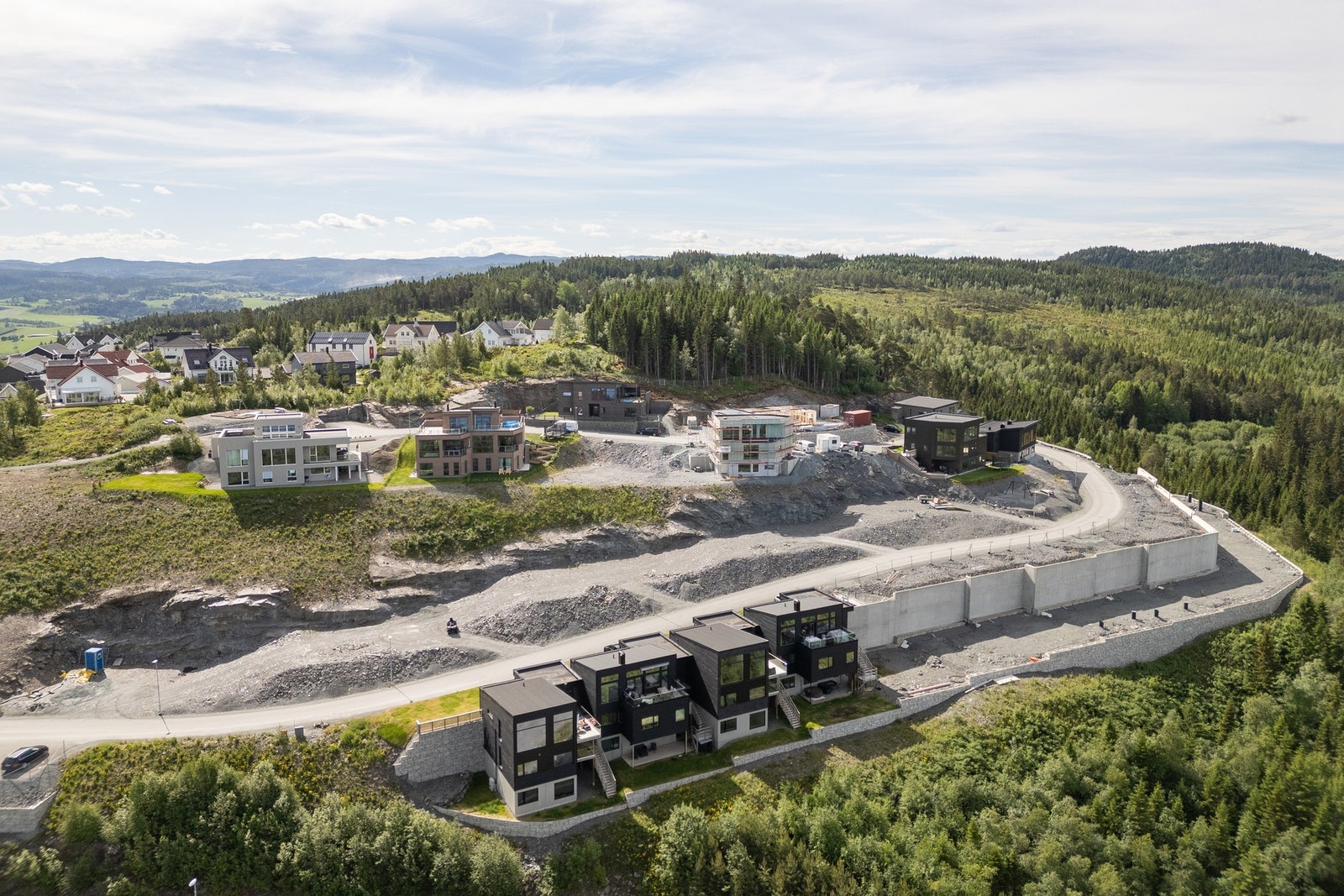 13/15 solgt! 2 byggeklare eneboligtomter til salgs med fantastisk beliggenhet Galleribilde