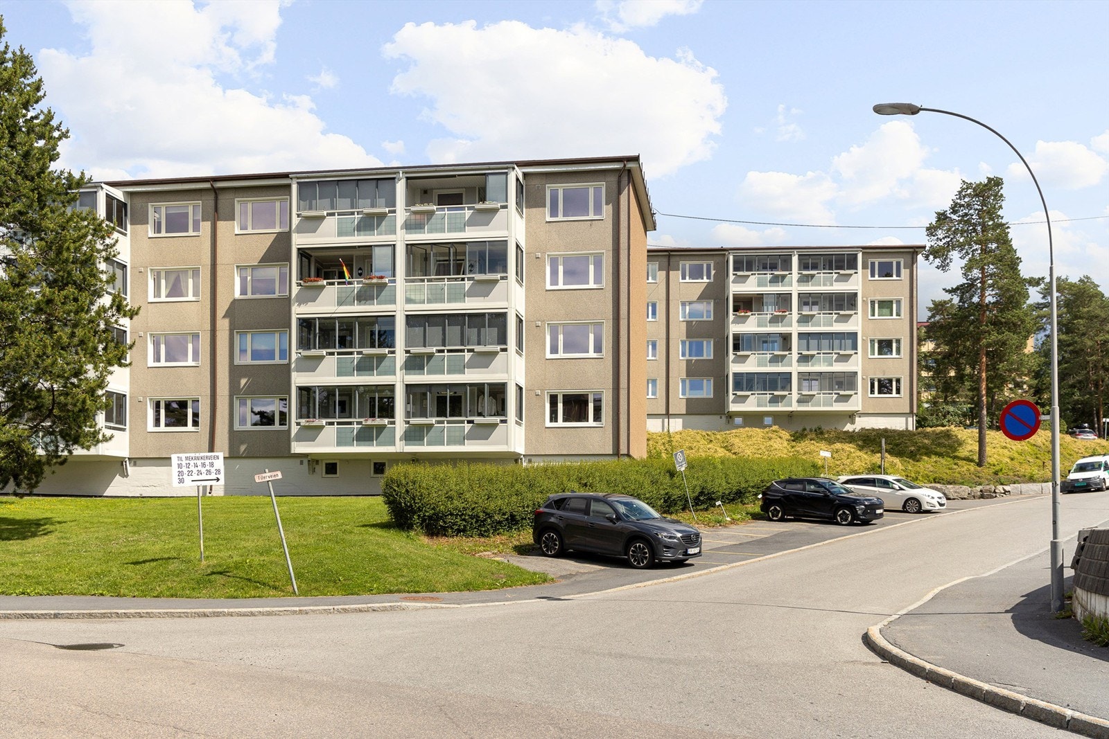 God beliggenhet i et etablert, trafikkskjermet og familievennlig boligområde på Godlia. Galleribilde