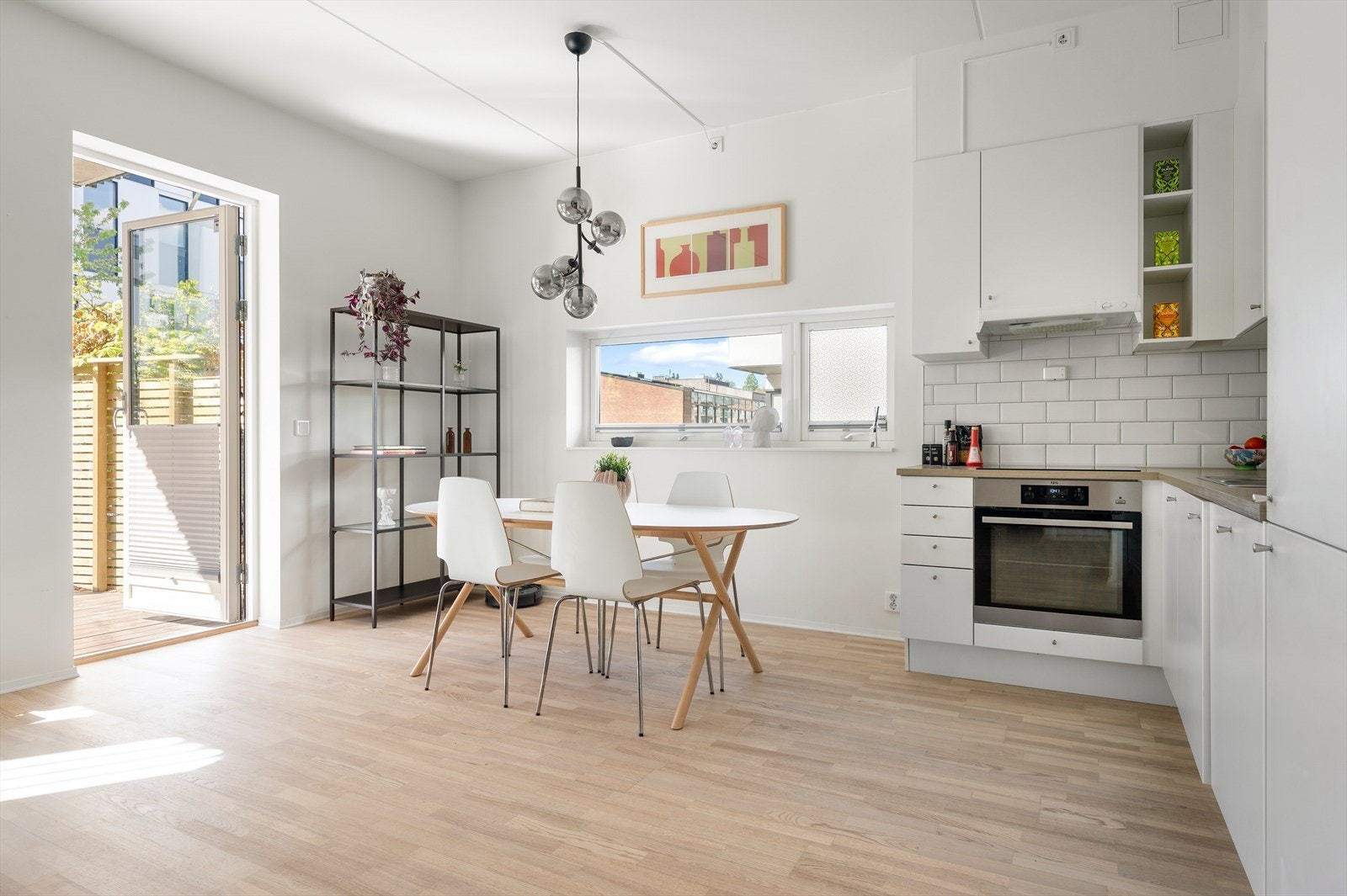 Flott og meget lys hjørneleilighet fra 2018. Galleribilde