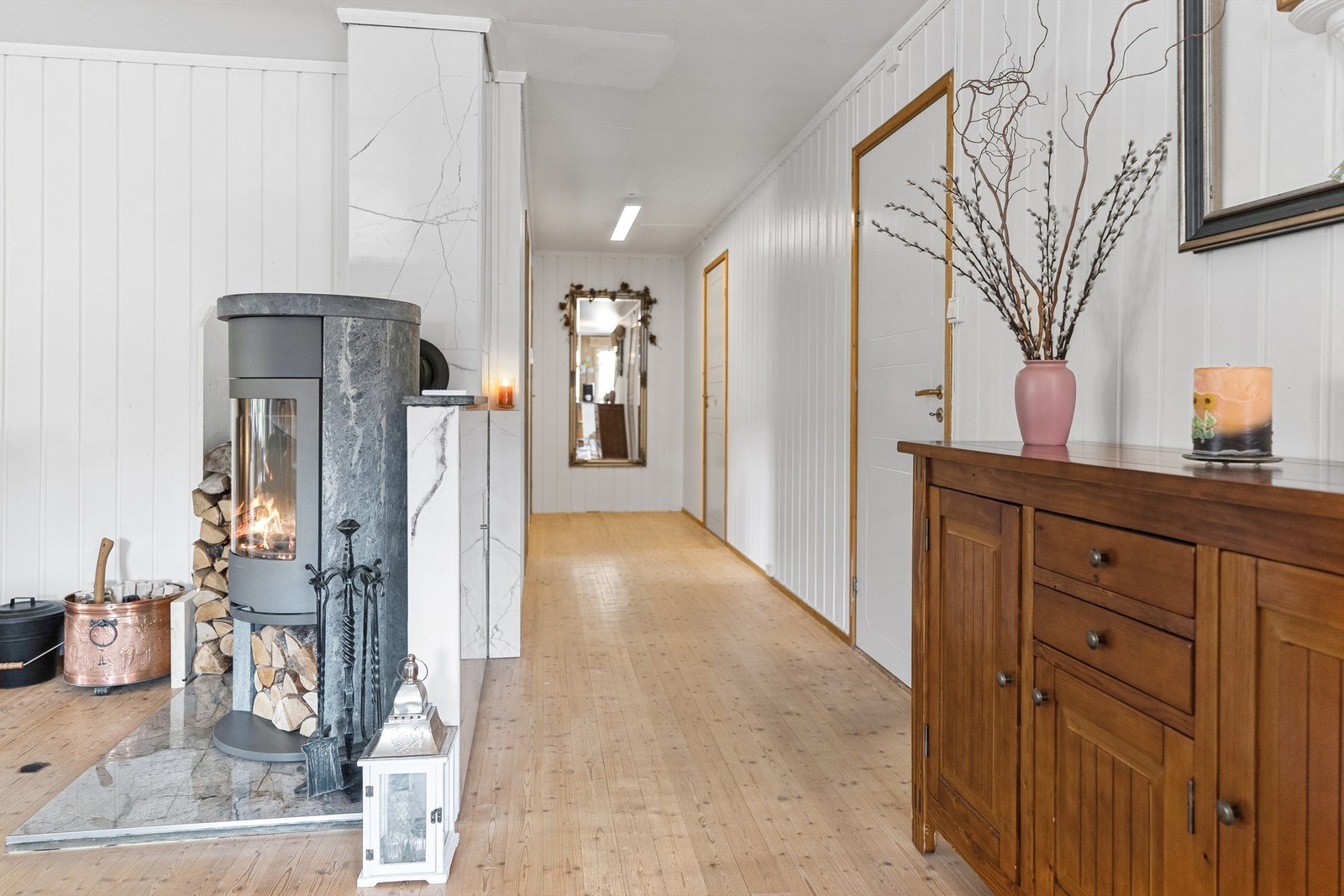 Denne hyggelige boligen har alle funksjoner på ett plan ! Galleribilde