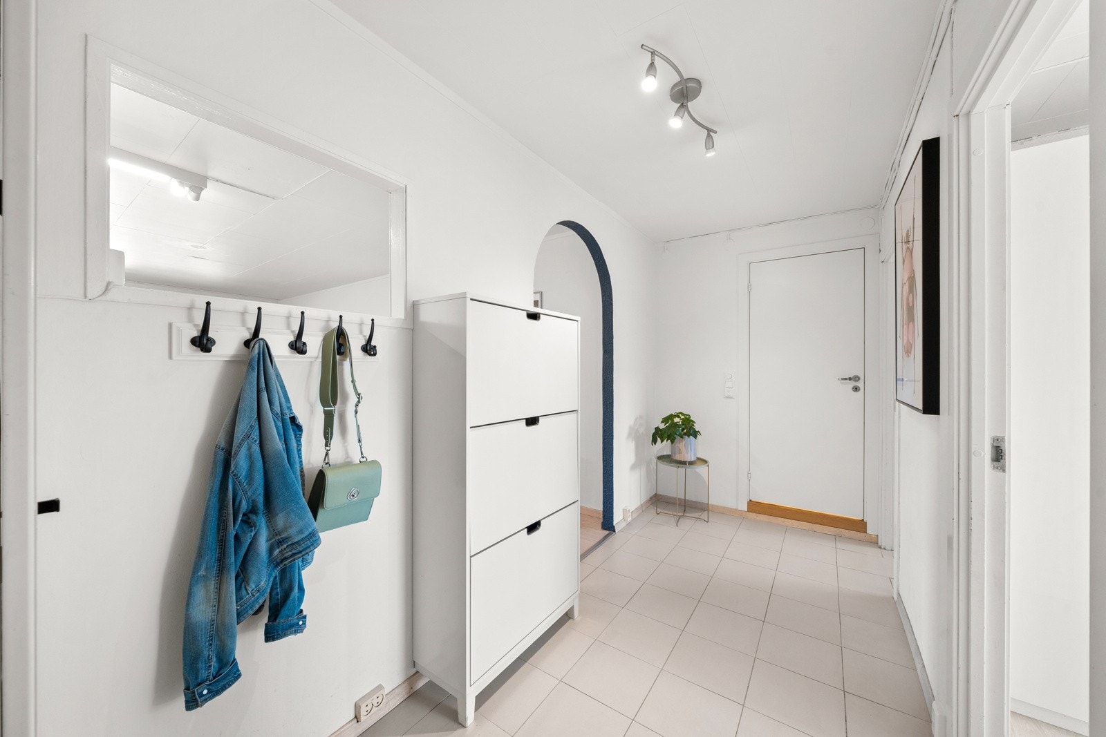 Leilighetens inngangsparti. Galleribilde