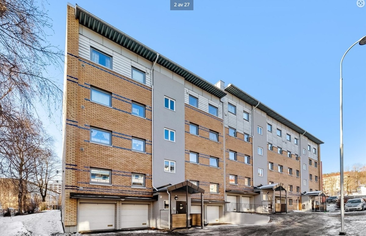 Byggets inngangsparti. Galleribilde