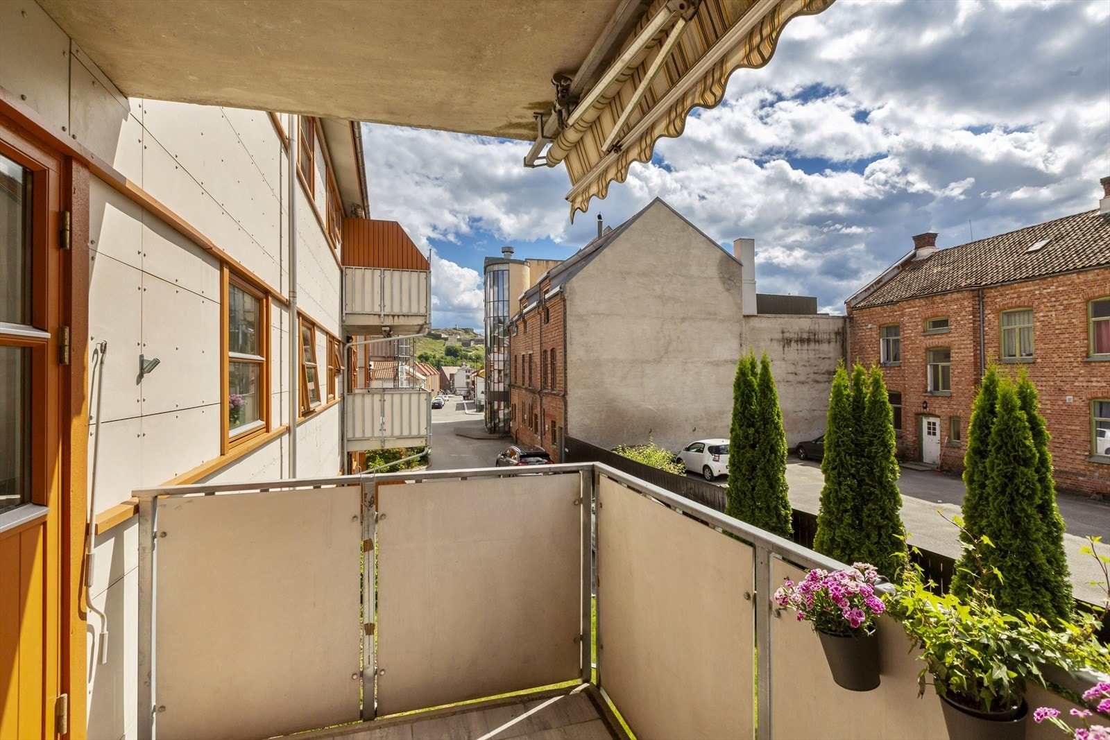 Trivelig balkong Galleribilde