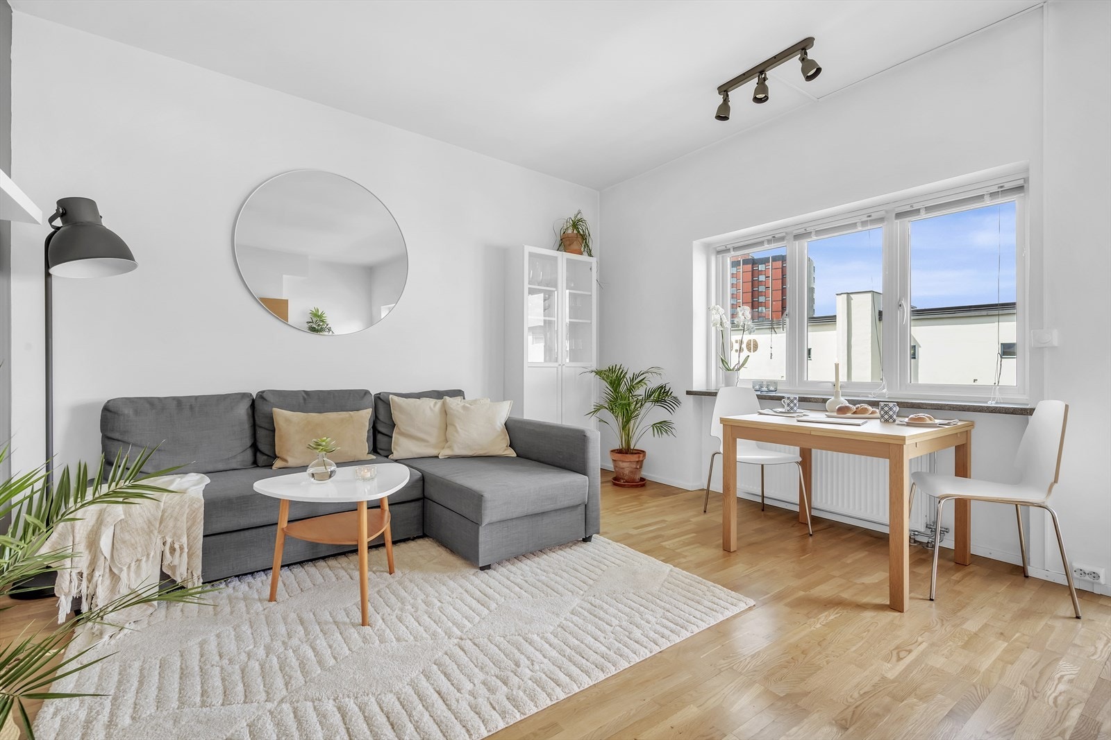 En lys og luftig 2-romsleilighet i 2.etasje. Galleribilde