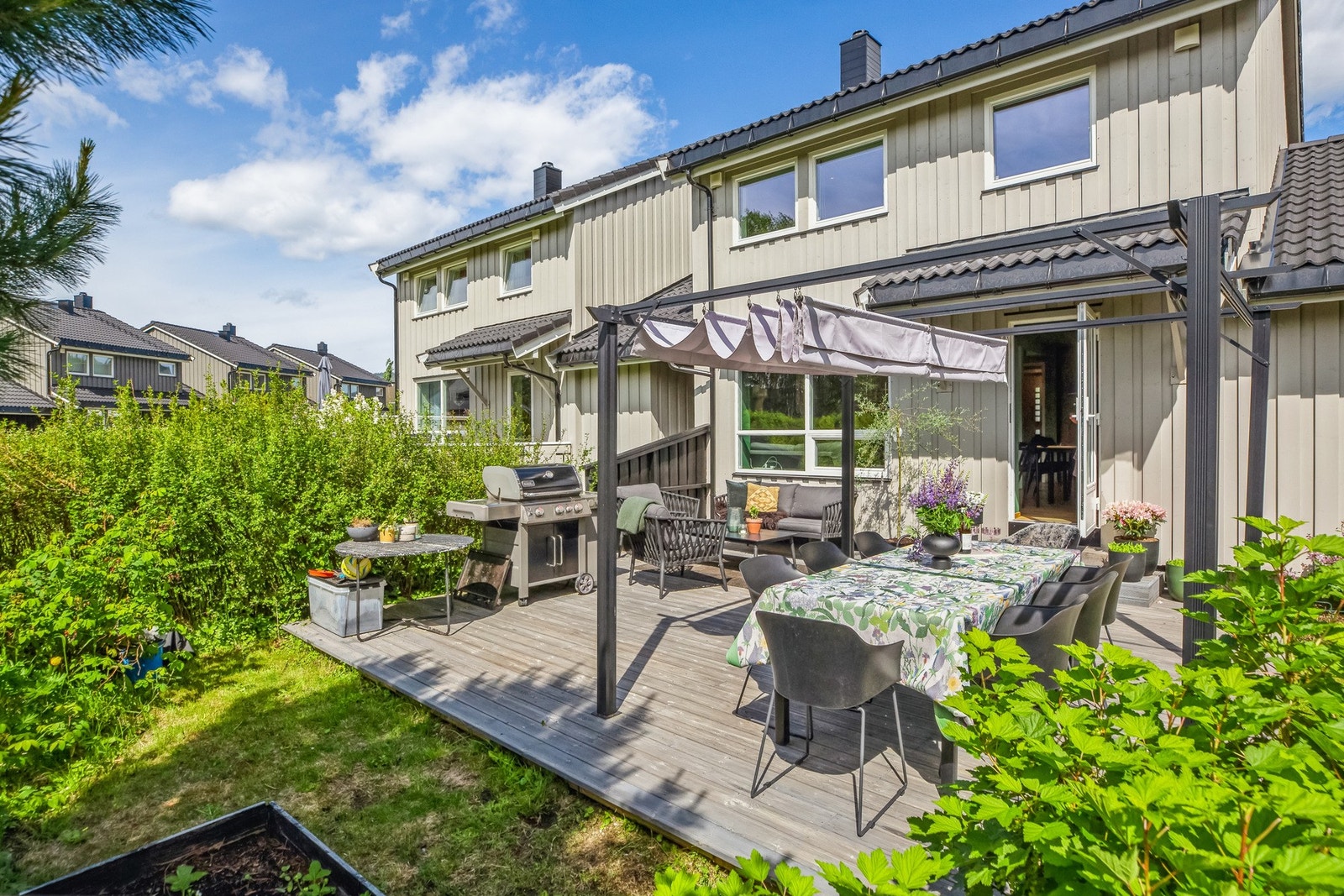 Pent rekkehus med barnevennlig beliggenhet Galleribilde