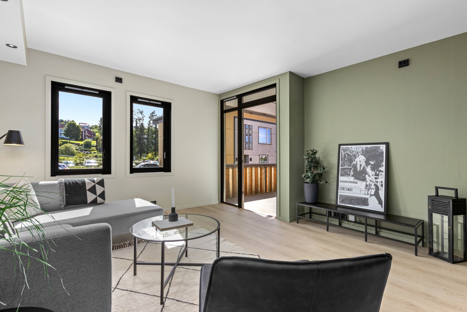 Alle rom foruten boden har gulvvarme (varmefolie). Galleribilde