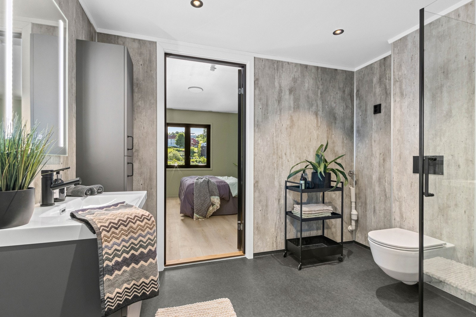 Varme i gulvet også på badet. Galleribilde