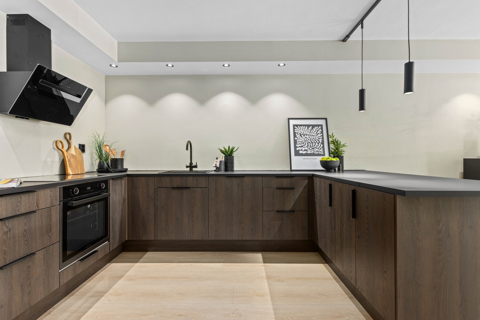 Integrerte hvitevarer medfølger. Galleribilde