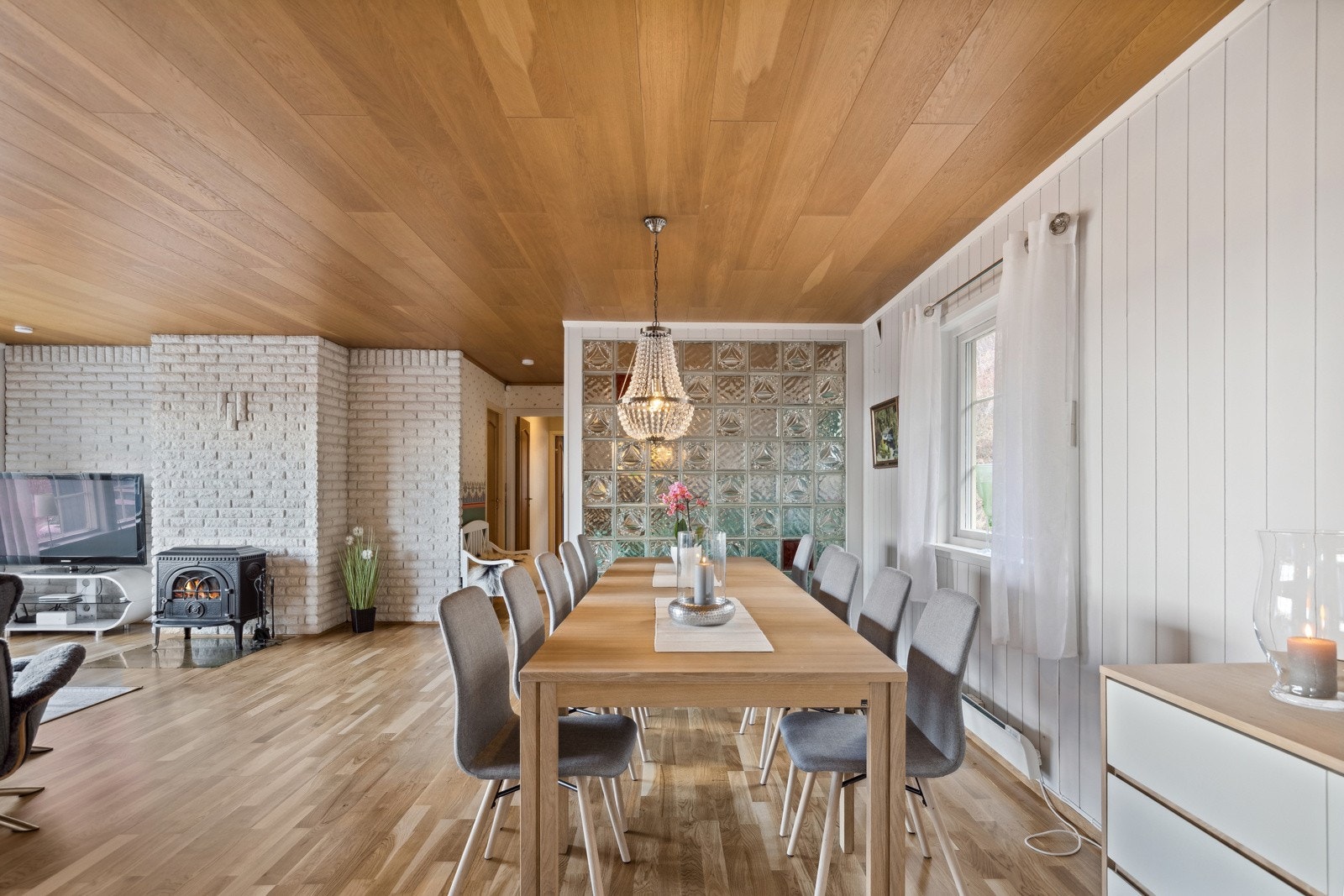 Plass til å samle både venner og familie. Galleribilde