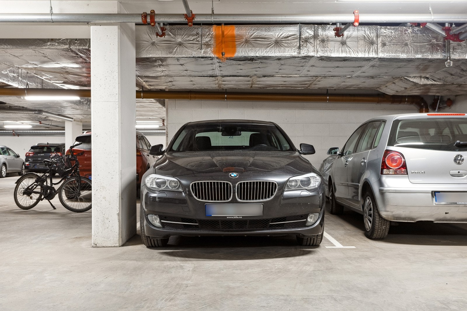 Bruksrett til garasjeplass nr. 23 følger boligen Galleribilde