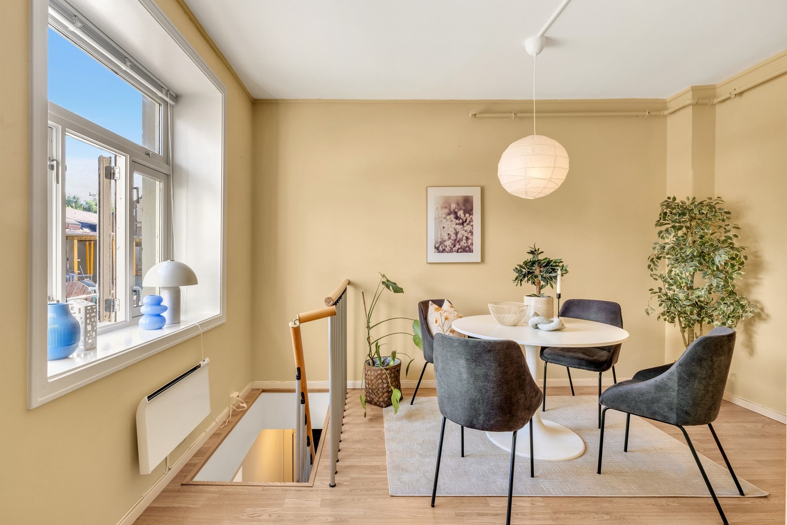 EiendomsMegler1 ved Peder Bjørnstad har gleden av å presentere denne flotte 3-roms leiligheten i Frostaveien 4 B! Galleribilde