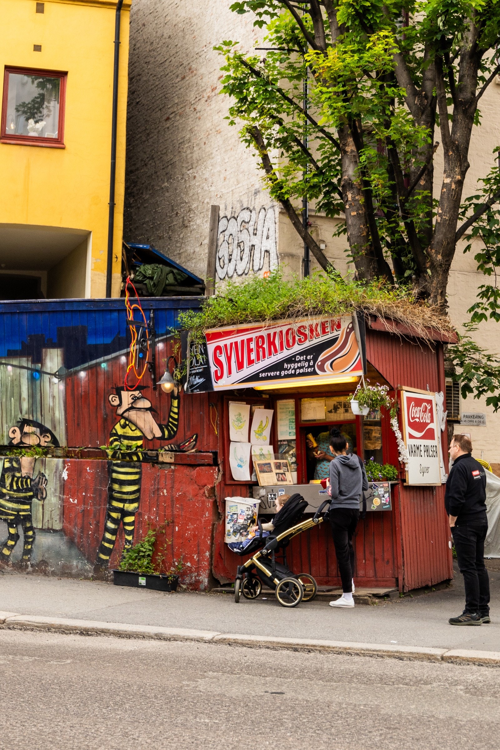 Syverkiosken er en pølsebu ut mot Waldemar Thranes gate. Galleribilde