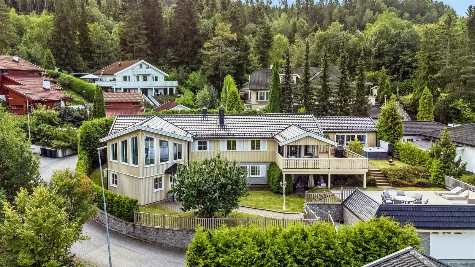 Ida Schjølberg v. Eiendomsmegler 1 ønsker velkommen! Galleribilde
