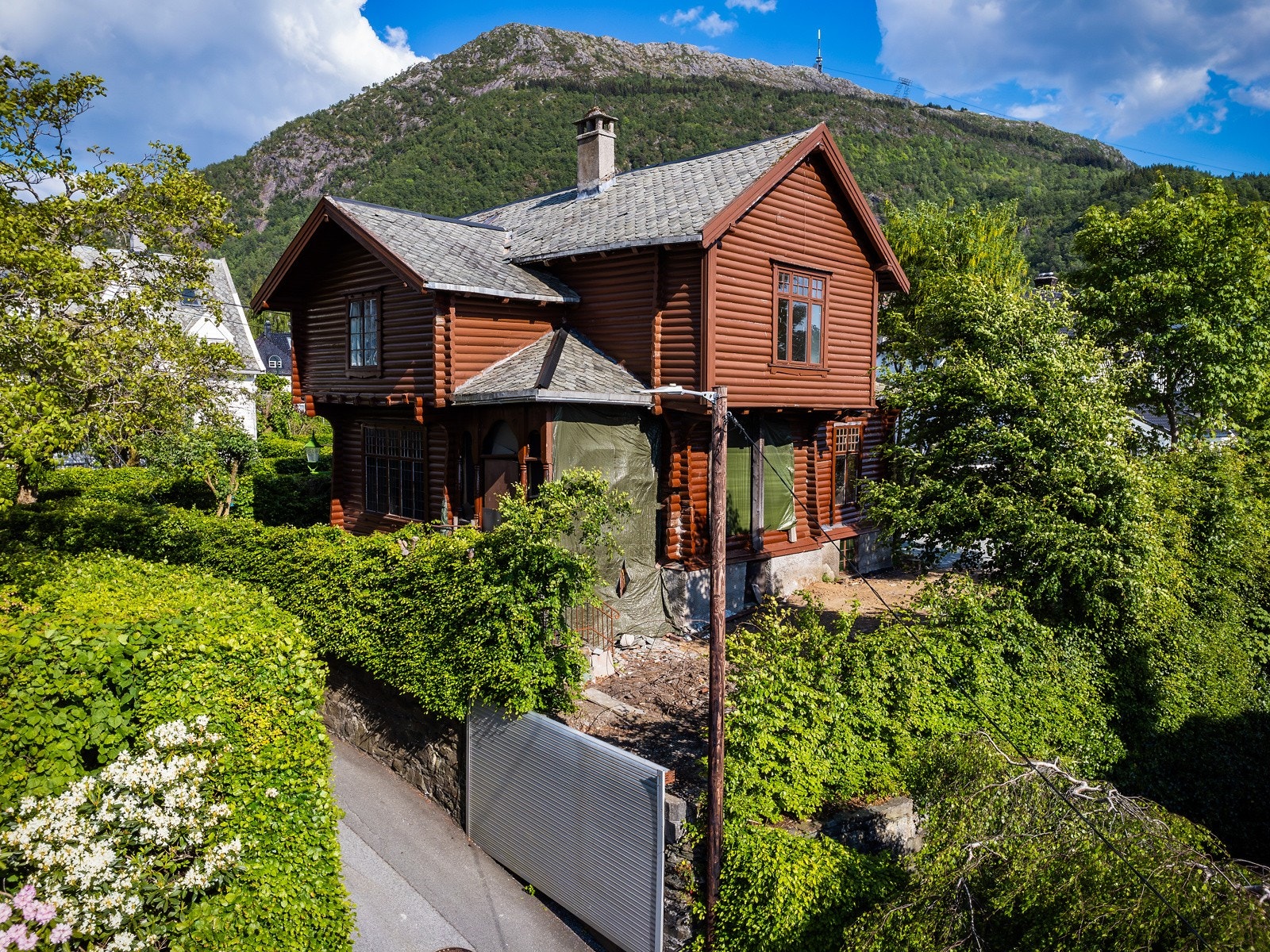 Stor og unik enebolig beliggende i ærverdig og attraktivt boligstrøk på Kalfaret Galleribilde