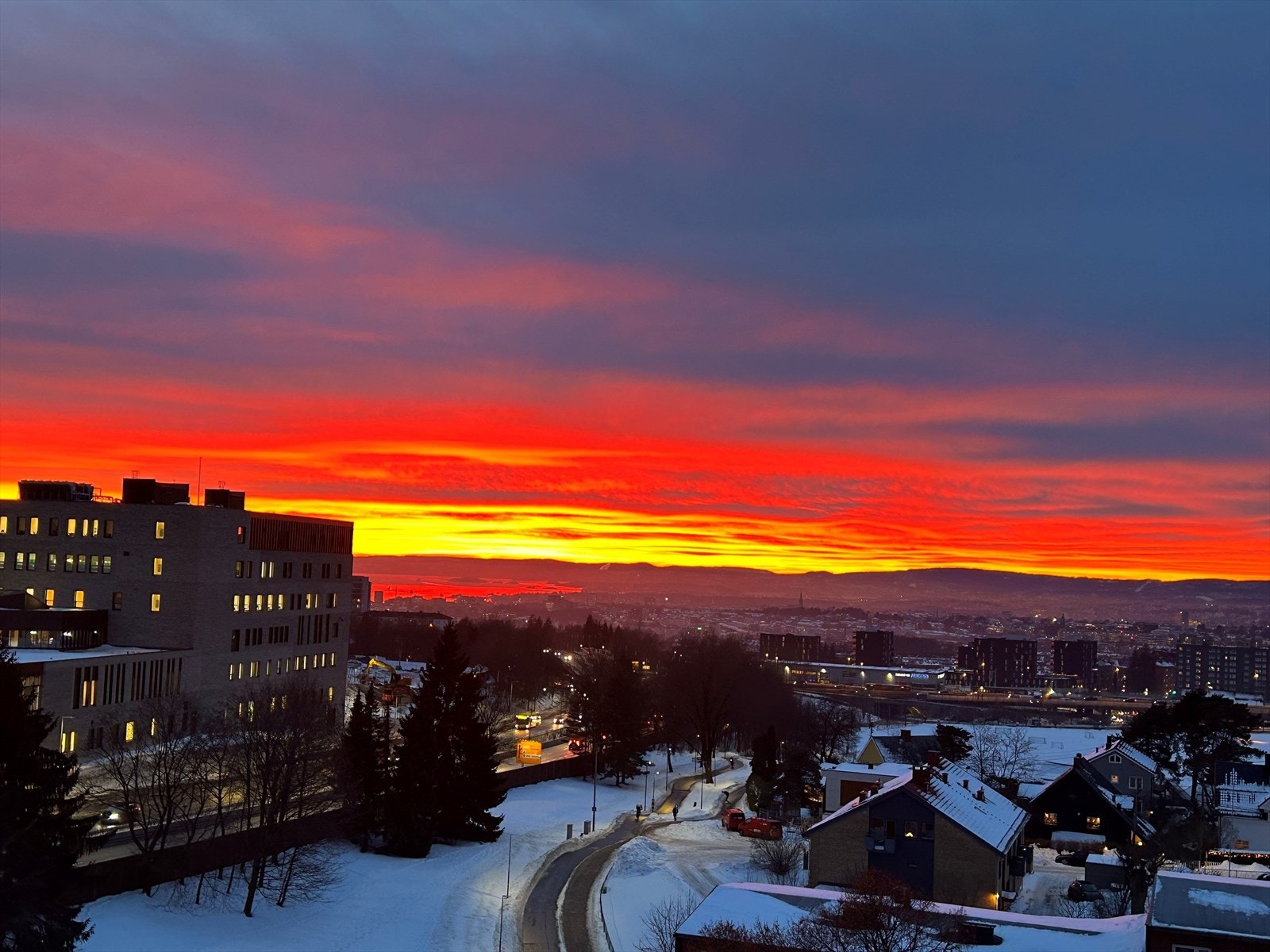 Både på dagtid, og på kveldstid! Galleribilde