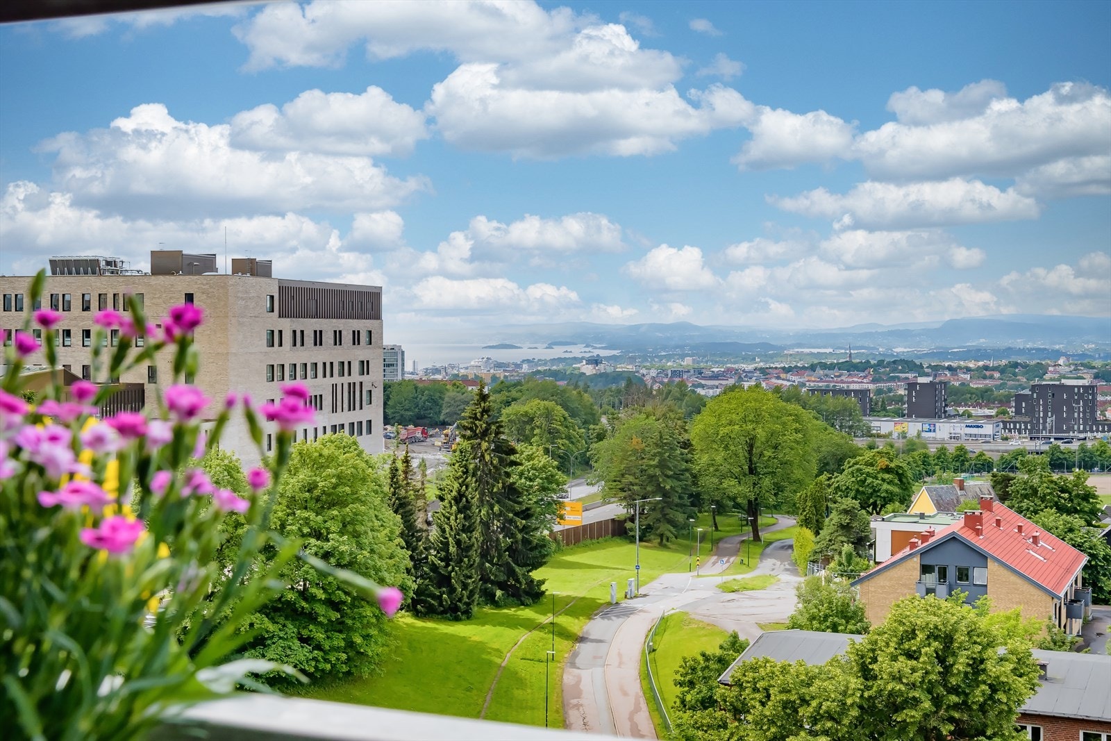 Upåklagelig utsikt, med utsyn over både Oslofjorden og byen Galleribilde