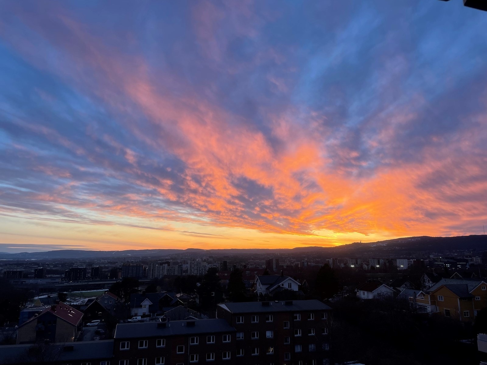 Kveldsbilde fra balkongen Galleribilde