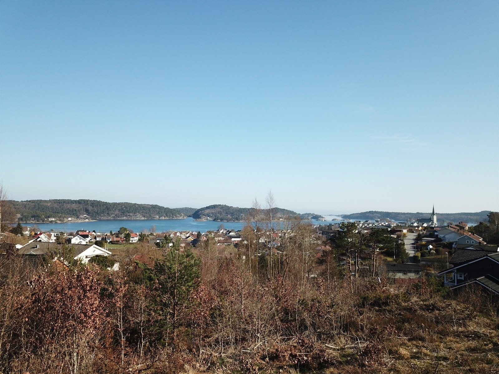 Unik eiendom med fantastisk utsikt over Tingsakerfjorden og innseilingen til Lillesand Galleribilde