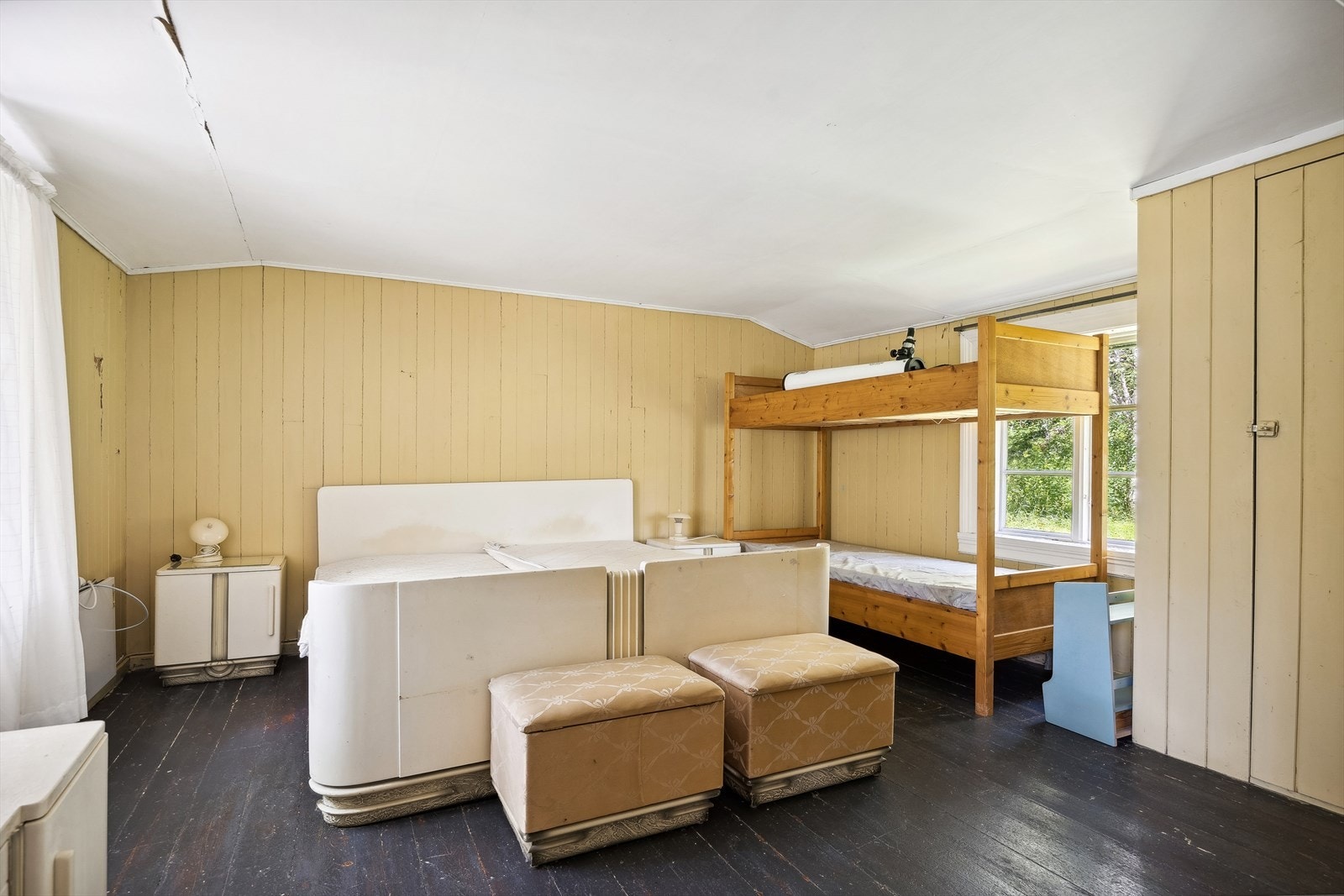 Soverom i andre etasje er ca 15,8 m². Galleribilde