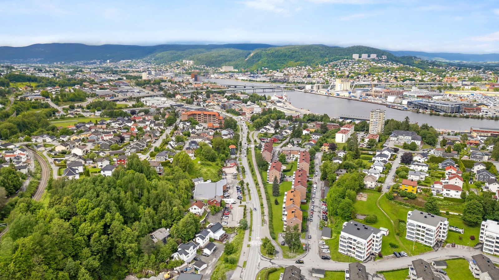 Fra Odins vei er det også kort vei til påkjøring E18 og E134 Galleribilde
