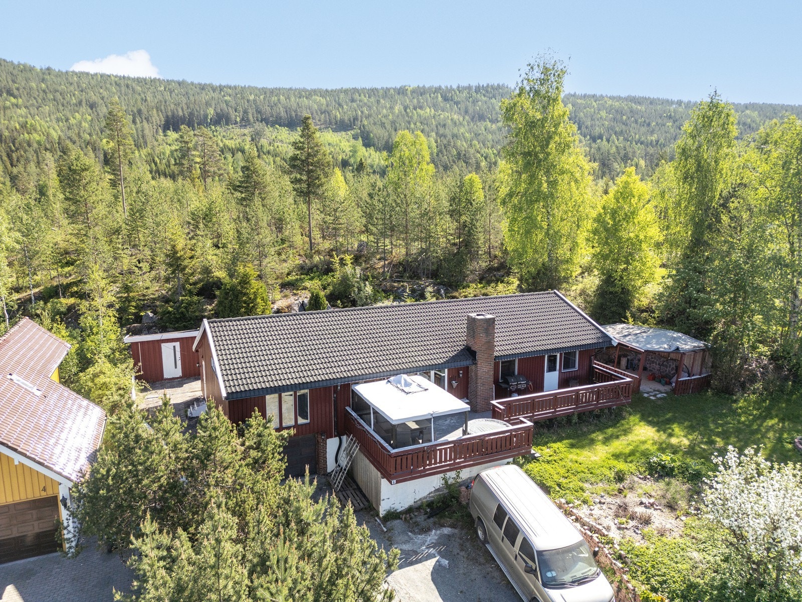 Boligen har en praktisk planløsning med alt på ett plan. Galleribilde