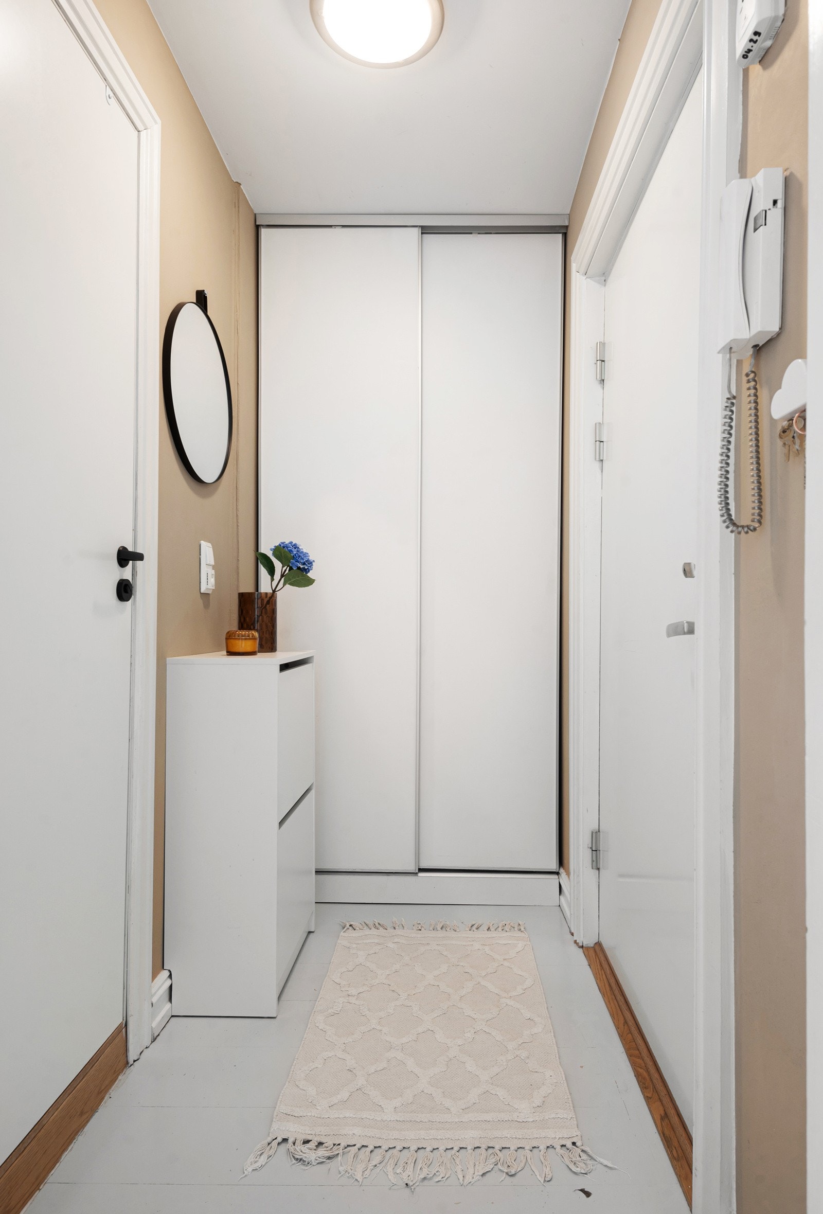 Entré med garderobeplass Galleribilde