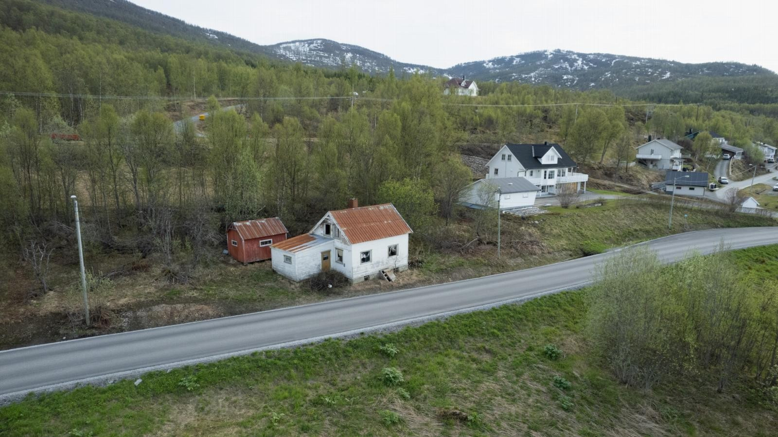 Velkommen til Bondjordveien 23 - Presentert av Sne Eiendomsmegling ved Hege Kittelsen!