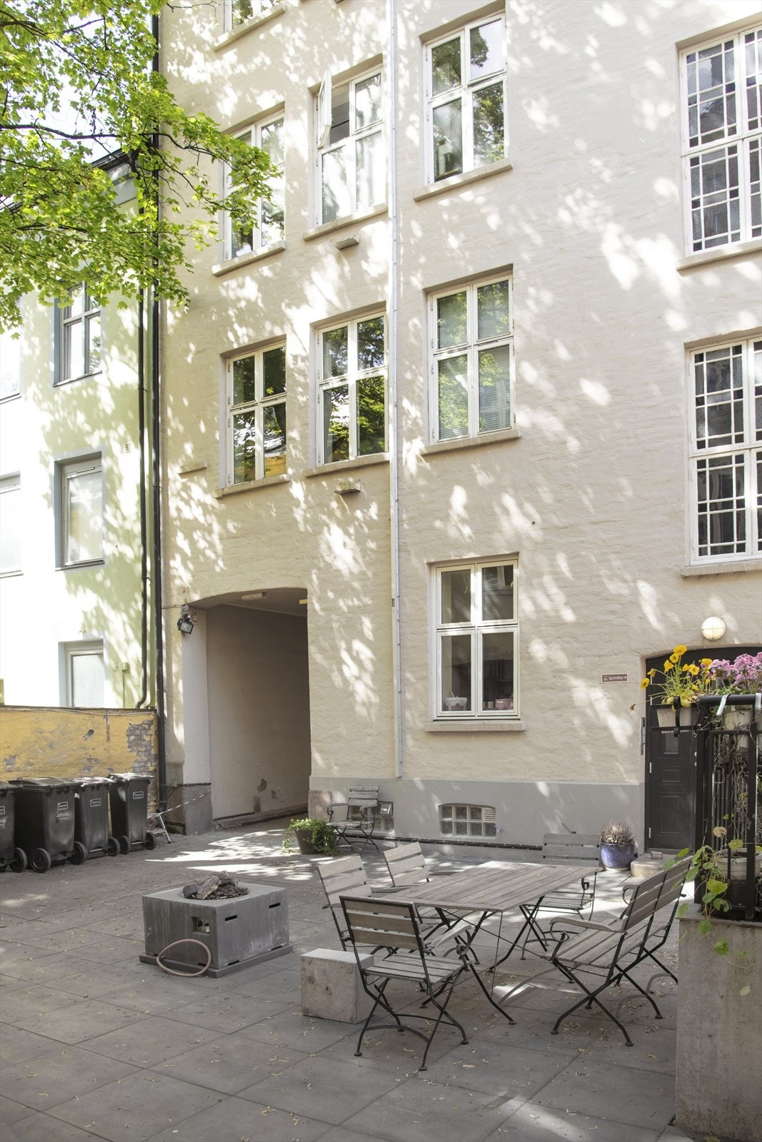 Koselig bakgård! Galleribilde